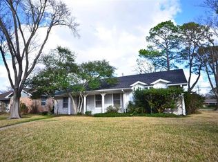 8839 Bintliff Dr, Houston, TX 77074