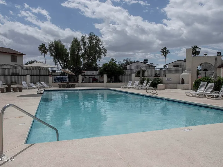 4802 W Menadota Dr — Photo 18