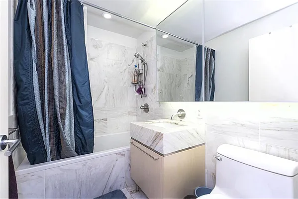 Sold by R New York | media 4