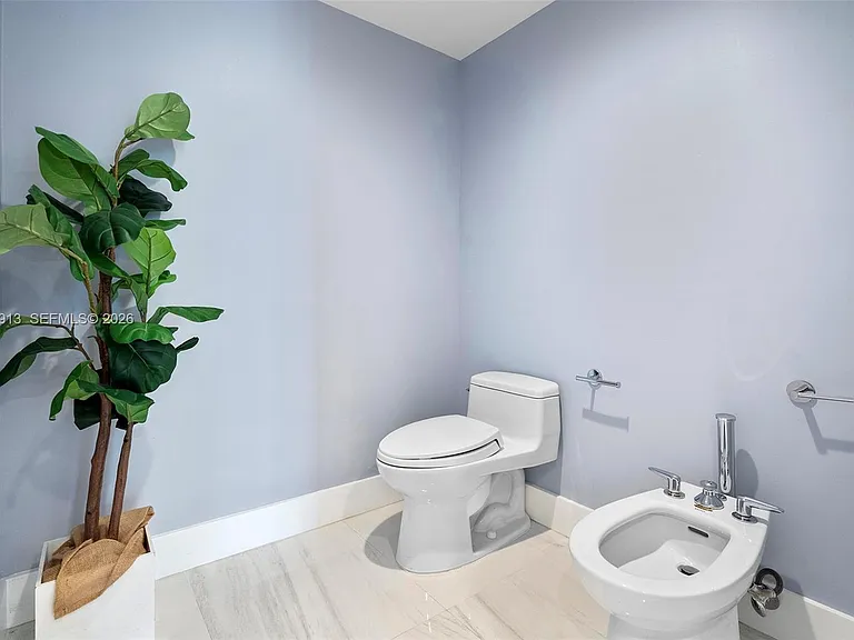 226 Ocean Dr #3C — Photo 29