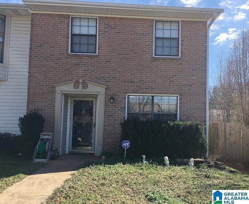 1st image of 2142 Cheshire Dr