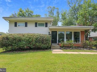 404 Gruenther Ave, Rockville, MD 20851