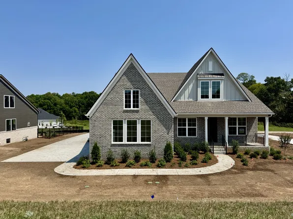 576 Baker Rd, Columbia, TN 38401