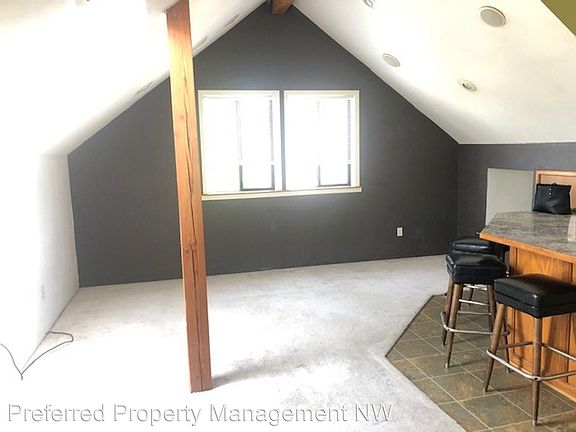 4th image of 1714 33rd St #171433RDST