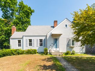 320 Palmetto Rd, Bridgeport, CT 06606