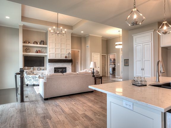 7th image of this home