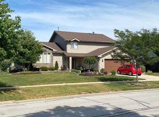 8606 Brookside Glen Dr, Tinley Park, IL 60487