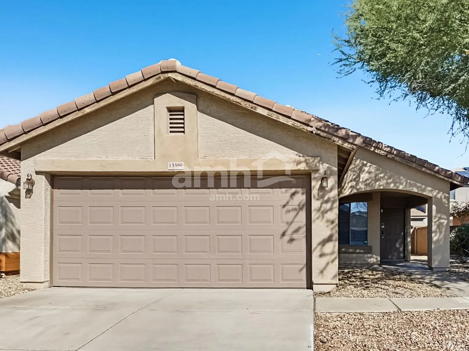 3 bed, 2.0 bath, 1206 sqft, $1,790 — Photo 1
