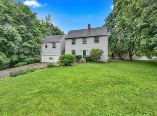 6 McGilpin Rd, Sturbridge, MA 01566