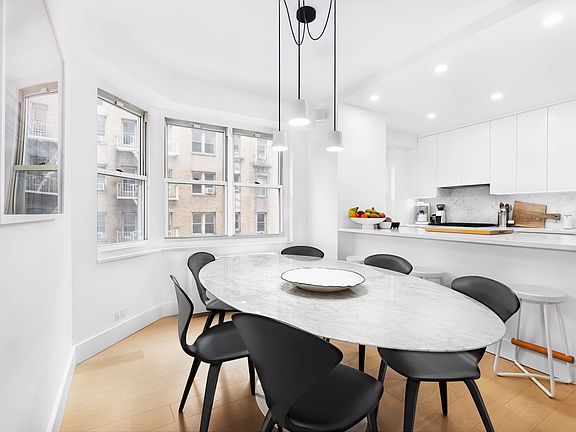 3rd image of 205 E 63rd St APT 5D