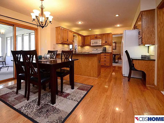 5th image of 6008 S 156th Avenue Cir