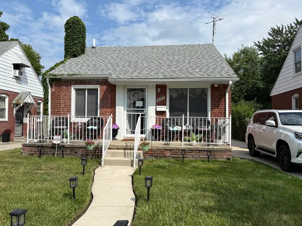 9350 Sanilac St, Detroit, MI 48224