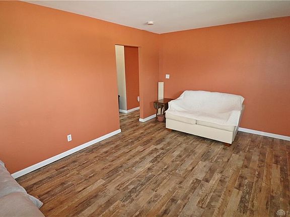 3rd image of 208 E Trotwood Blvd
