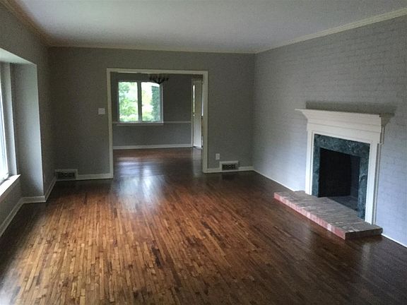 4th image of 546 Twin Dr