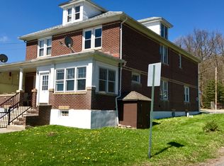 122 Saint Marys Dr, Freeland, PA 18224
