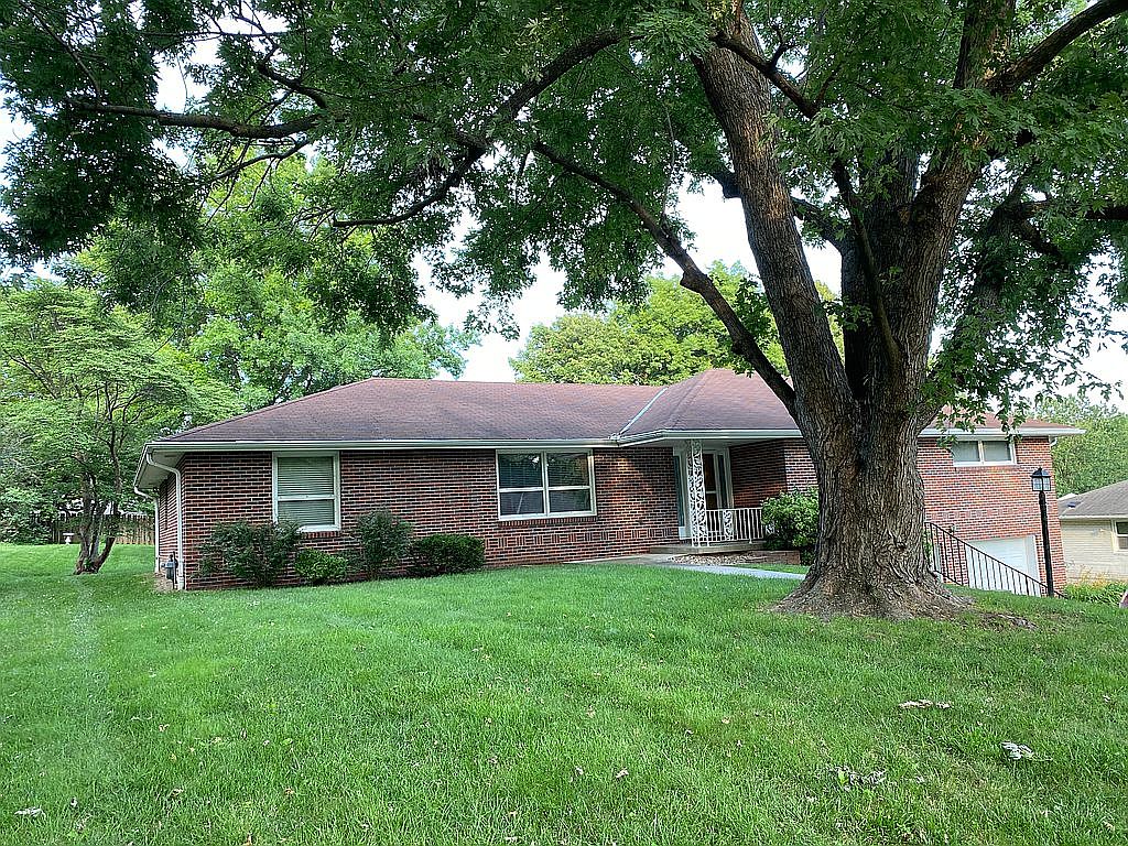 19 Stonecrest, Saint Joseph, MO 64506 Zillow