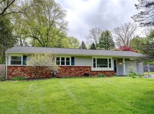 14 Benedict Rd, Pittsford, NY 14534