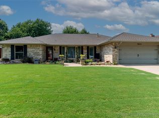 9813 Skylark Rd, Oklahoma City, OK 73162