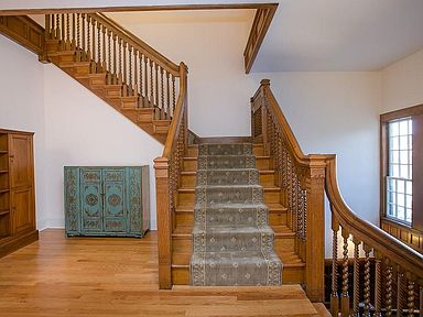 575 Tuckerman Ave APT 7, Middletown, RI 02842 | Zillow