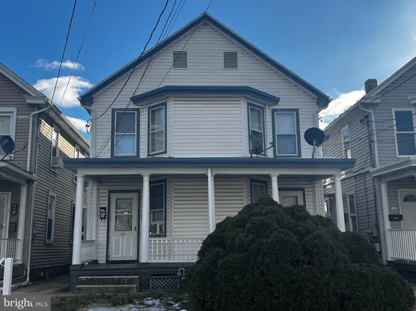 914/916 Wilson Ave, Chambersburg, PA 17201
