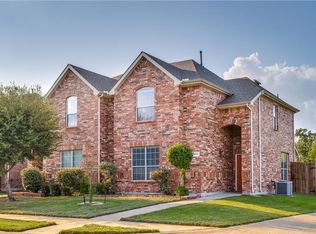 904 Jamie Dr, Grand Prairie, TX 75052