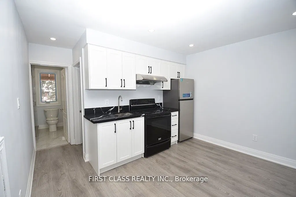 2 bed, $2,300 — Photo 4