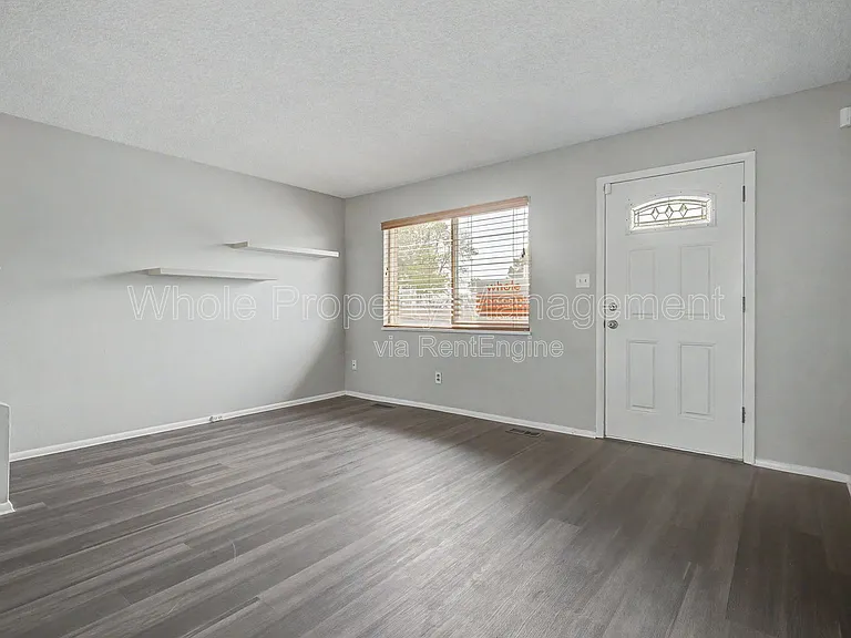 8705 Santa Fe Dr — Photo 2