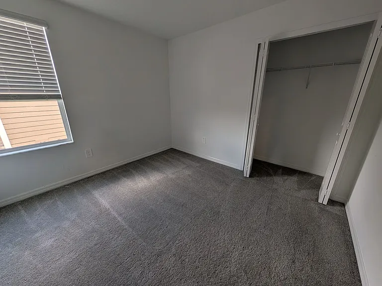34990 Gravelly Dr — Photo 12