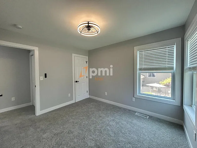 5212 Torrence Ave — Photo 17