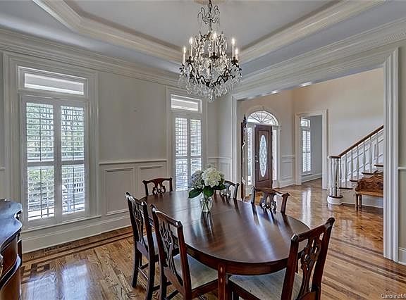 4th image of 1101 Baltusrol Ln