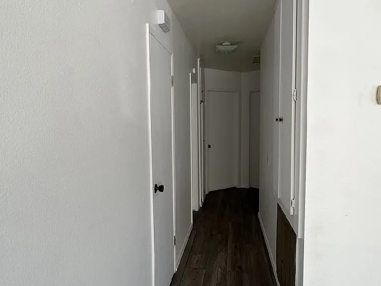 334 San Luis Way — Photo 2