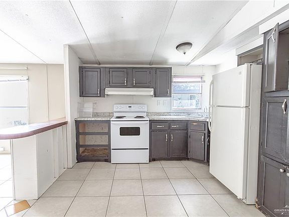 4th image of 2518 Agave Ave