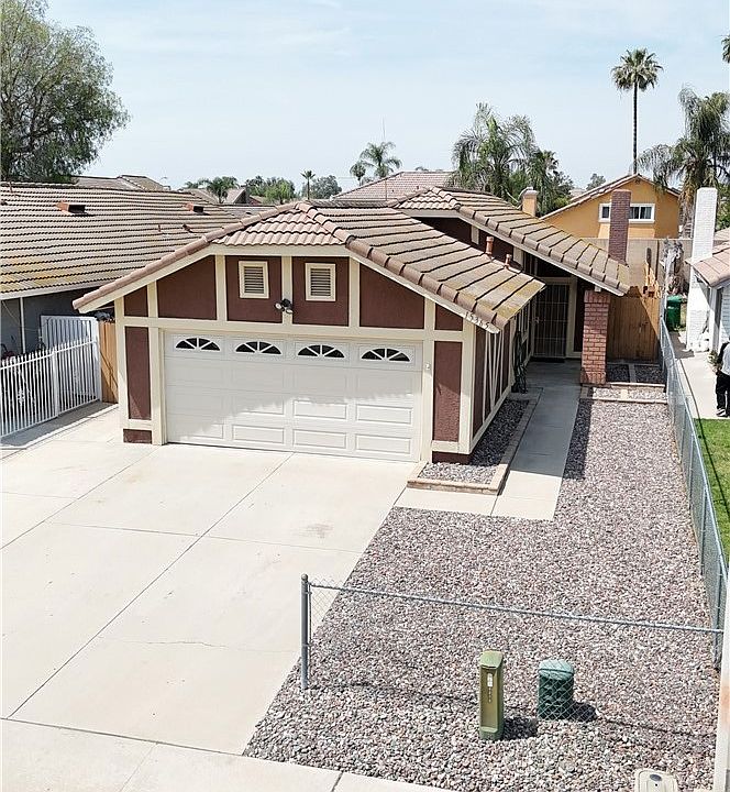 1st image of 15365 Theresa Ave