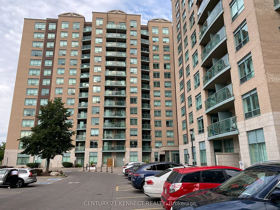 11 Oneida Cres #707