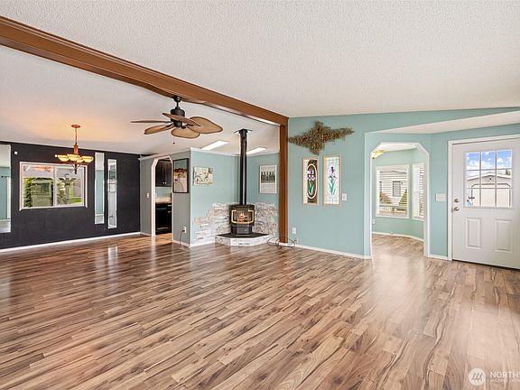 3rd image of 325 N 5th Avenue #22