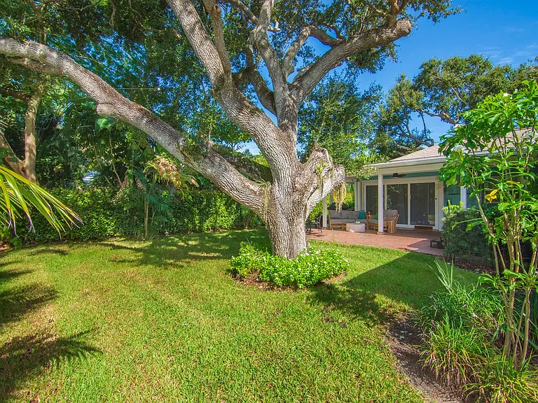 1985 Coco Plum Ln — Photo 46