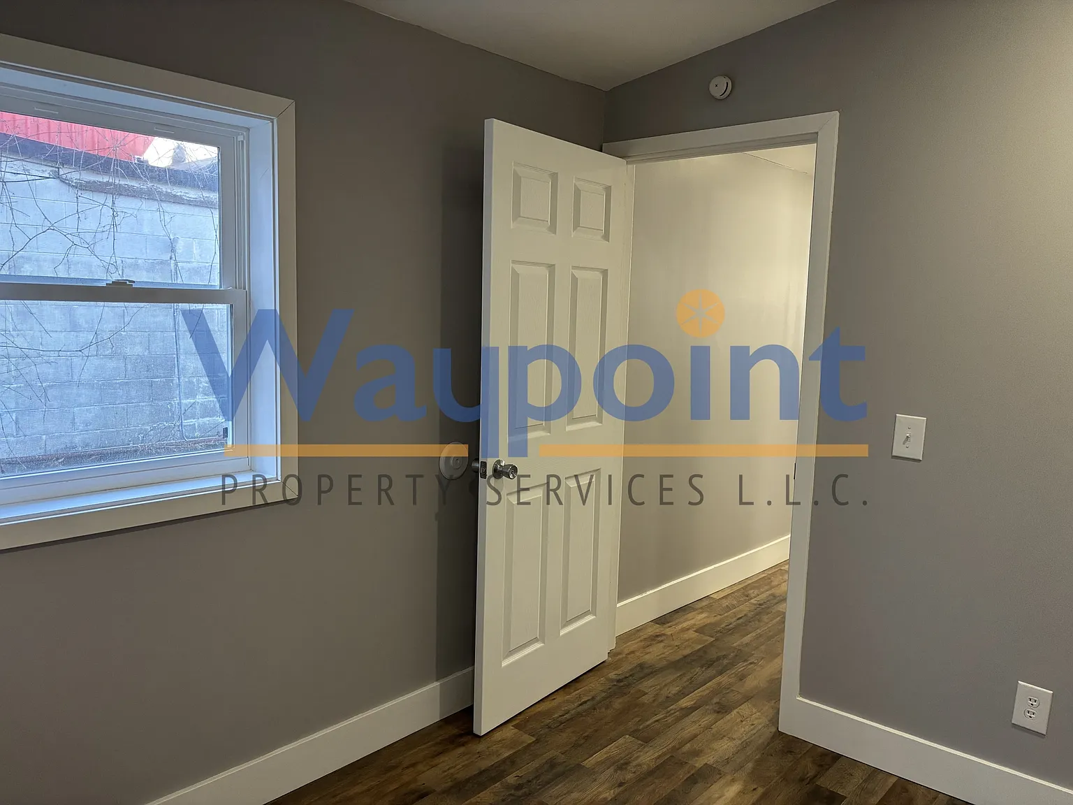 106 W Main St — Photo 2