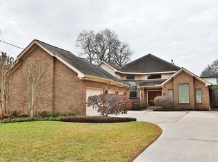 5005 Pine St, Bellaire, TX 77401