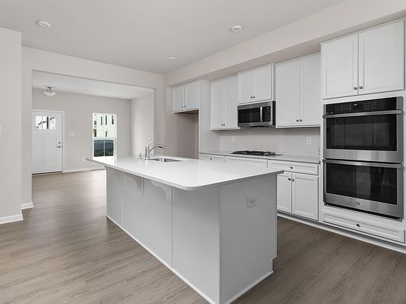 5th image of 46 Rosemary Way