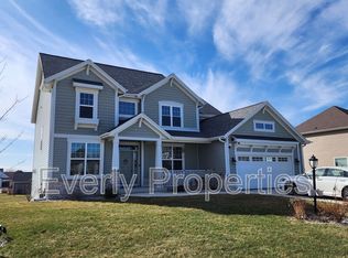 N47W22377 Woodleaf Way, Pewaukee, WI 53072