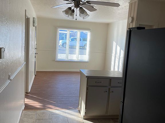 5th image of 4802 39th St