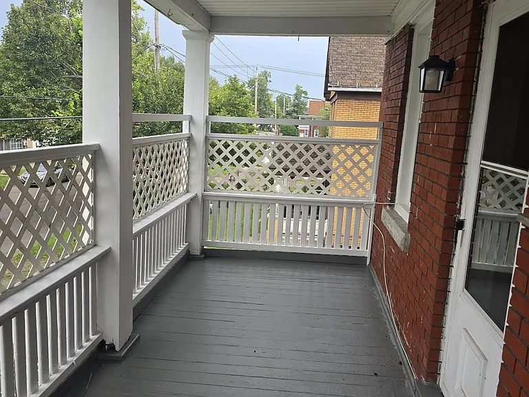 1953 Falls St #3 — Photo 10