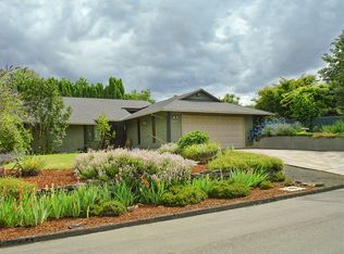 902 NW 8th St, Gresham, OR 97030