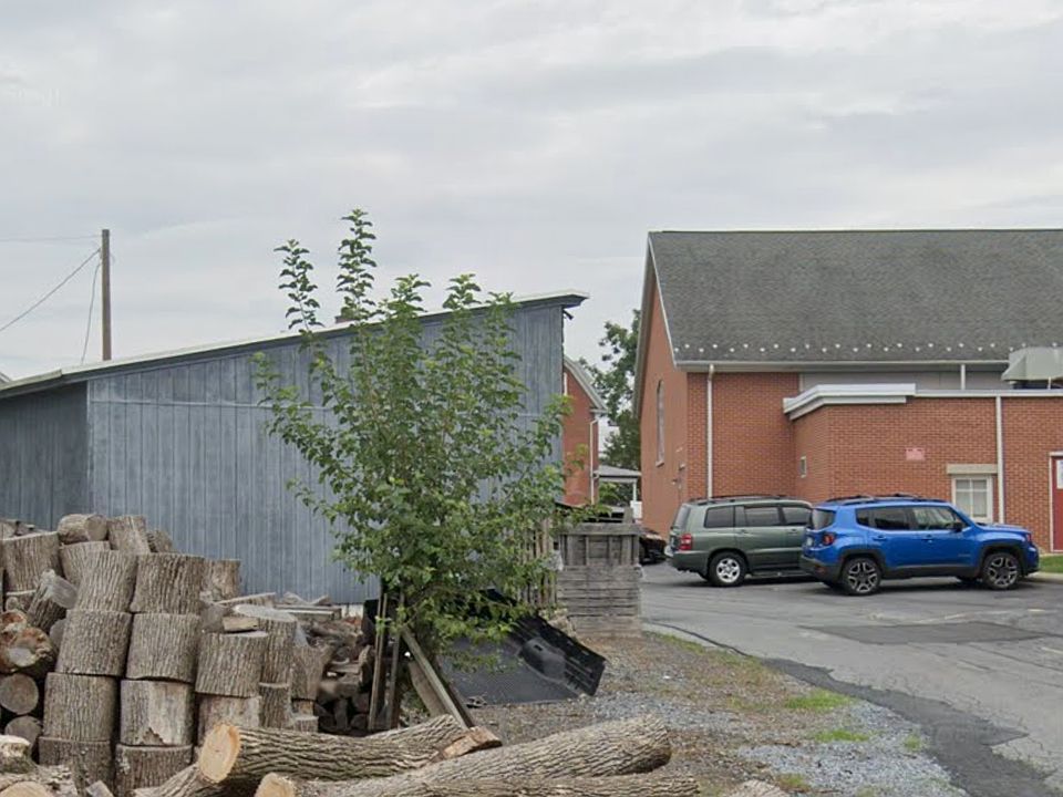 Building Photo 4