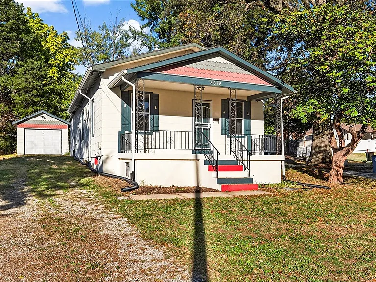 8619 Mackenzie Rd — Photo 1