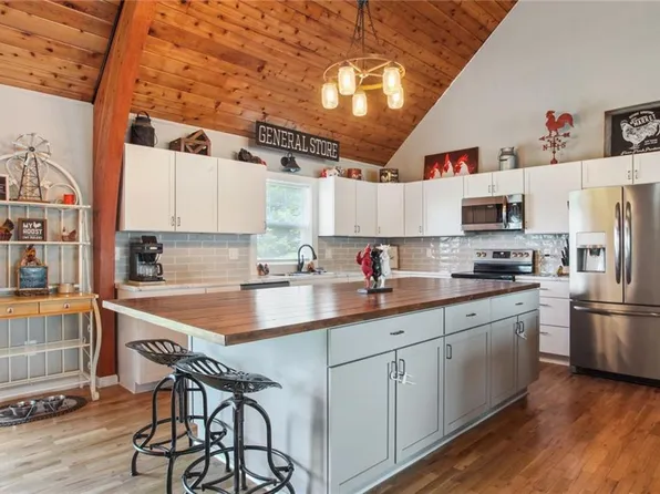 104 NW West Hwy, Kingsville, MO 64061