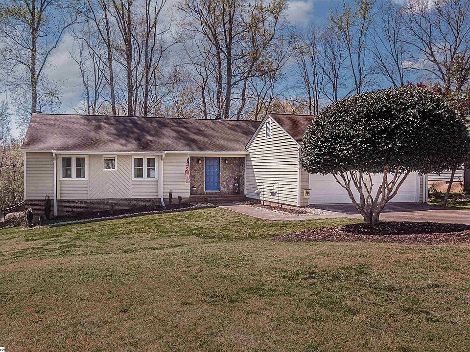 1st image of 1 Pebble Creek Ct