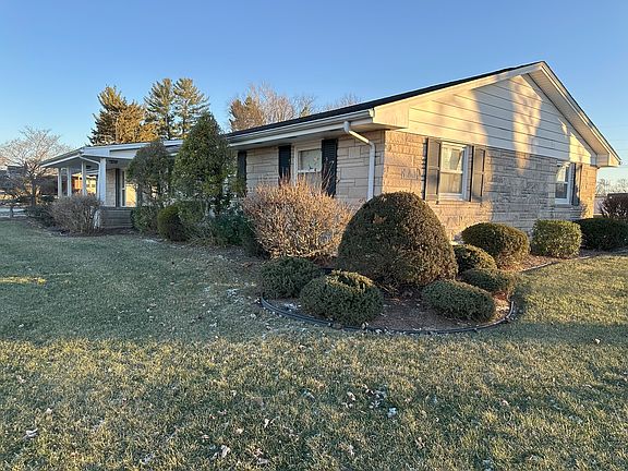 3rd image of 418 Highview Dr