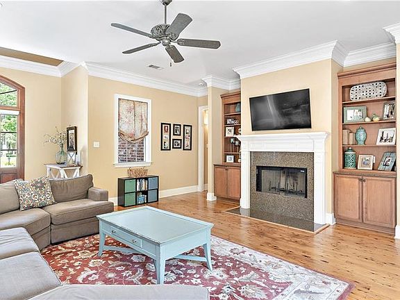 3rd image of 314 Black Jack Oak Dr