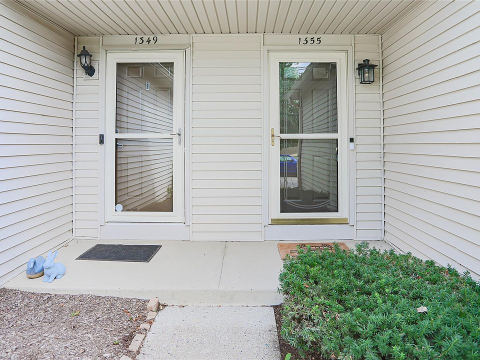 1355 Lochaven Rd, photo 2